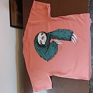 Tailsman sloth skater shirt peach clay